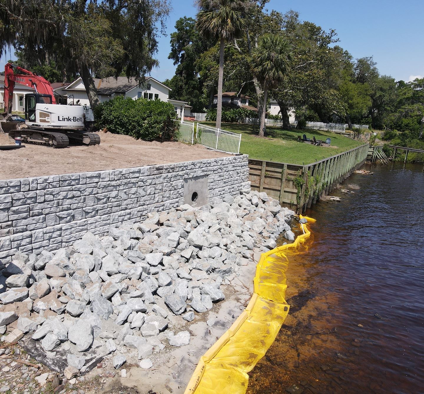 Concrete wall on St. Johns River and Bayard Street